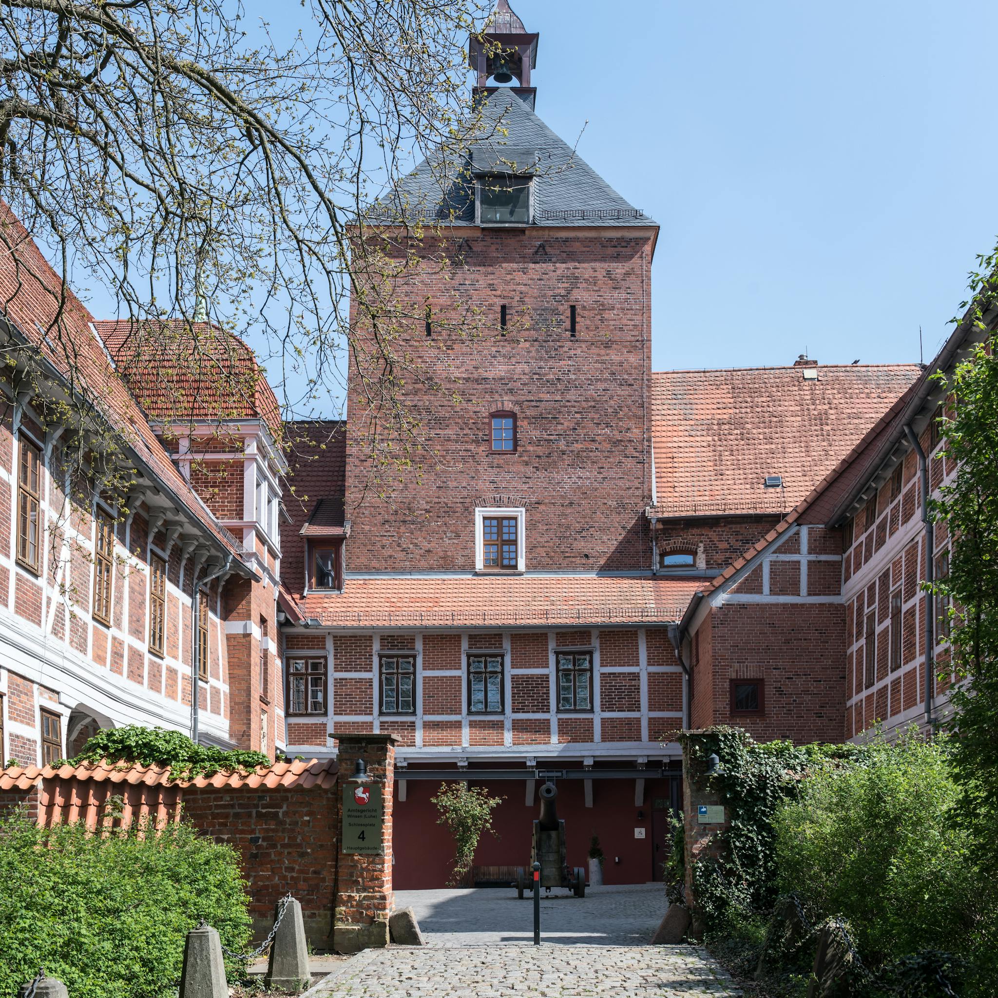 Explore the medieval architecture of this stunning brick castle in Winsen (Luhe), Germany.